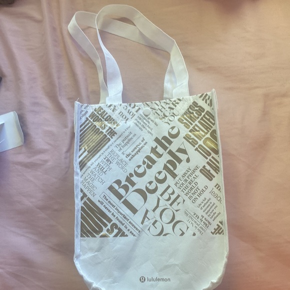 Lulu lemon tote bag - Picture 2 of 4